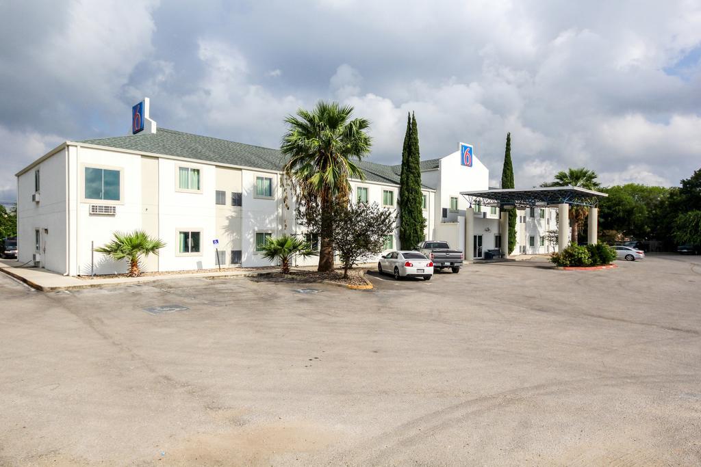 Motel 6 New Braunfels Exterior foto